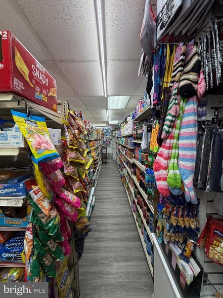 More Photos Of 1431 S 58th St, Philadelphia Storefront Retail Residential For Sale