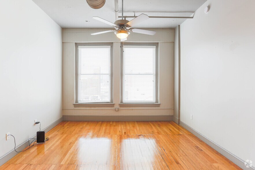 More Photos Of 721 Broad St, Chattanooga Apartments For Sale