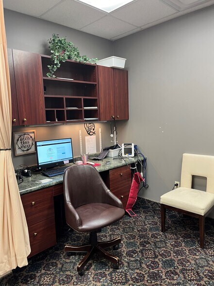 More Photos Of 1415 6th Ave, Huntington Office For Sale