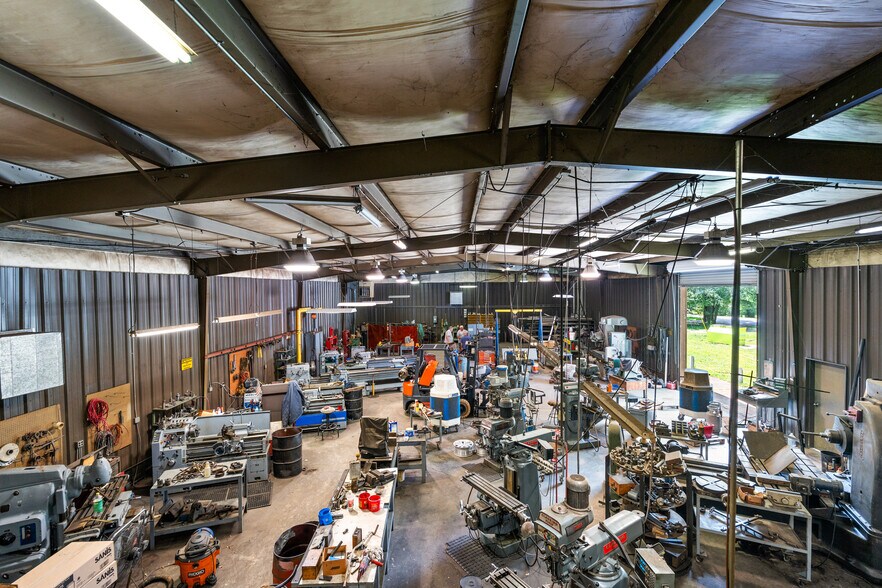More Photos Of 199 Main St, Whitesburg Industrial For Sale