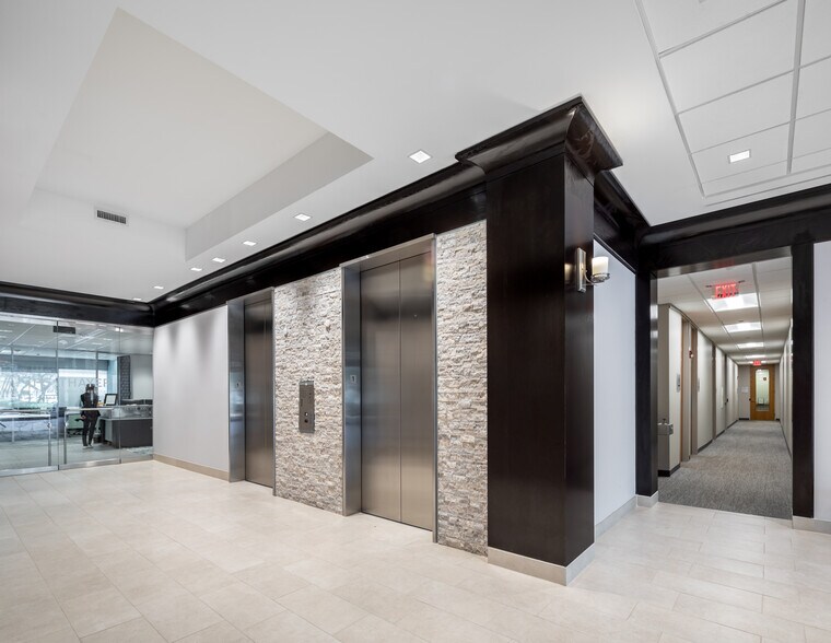 More Photos Of 1650 Highway 6, Sugar Land Unknown For Lease