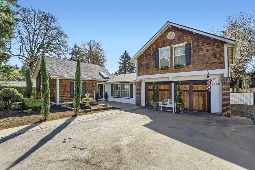 More Photos Of 5350 Lakeview Blvd, Lake Oswego Assisted Living For Sale