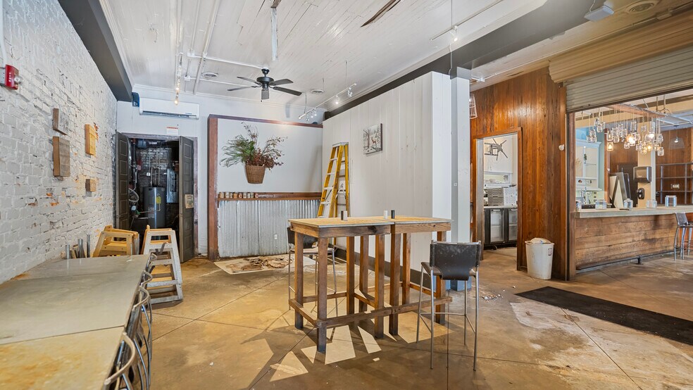 More Photos Of 3840 Highway 42, Locust Grove Restaurant For Sale