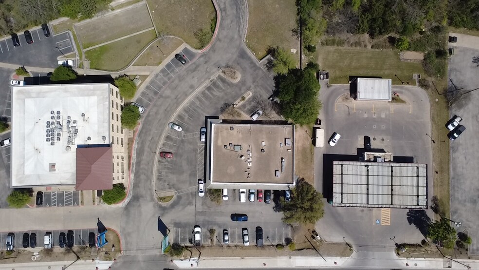 More Photos Of 7626 W Highway 71, Austin Freestanding For Lease