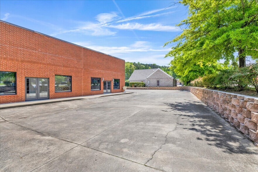 More Photos Of 4725-4735 Norrel Dr, Trussville Office For Sale