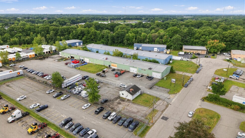 Primary Photo Of 32 Industrial Ct, Seekonk Warehouse For Lease