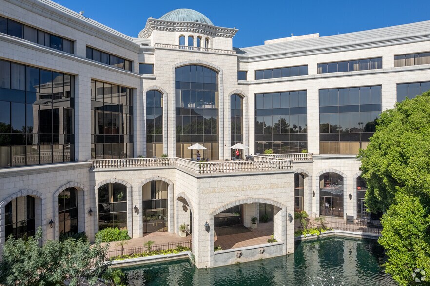 More Photos Of 2999 N 44th St, Phoenix Office For Lease