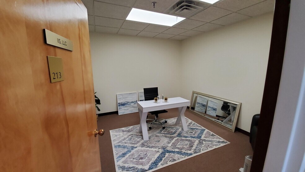 More Photos Of 1600 Providence Hwy, Walpole Office For Lease