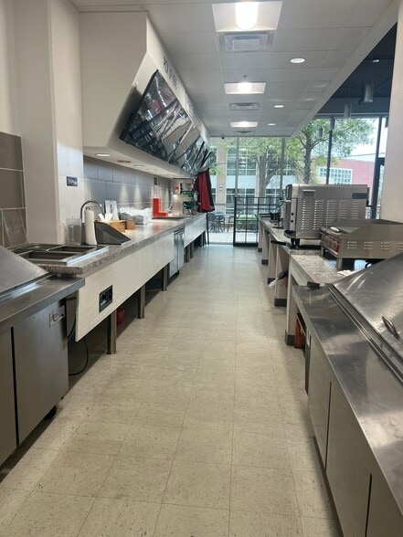 More Photos Of 781 Spring St, Macon-Bibb Apartments For Lease