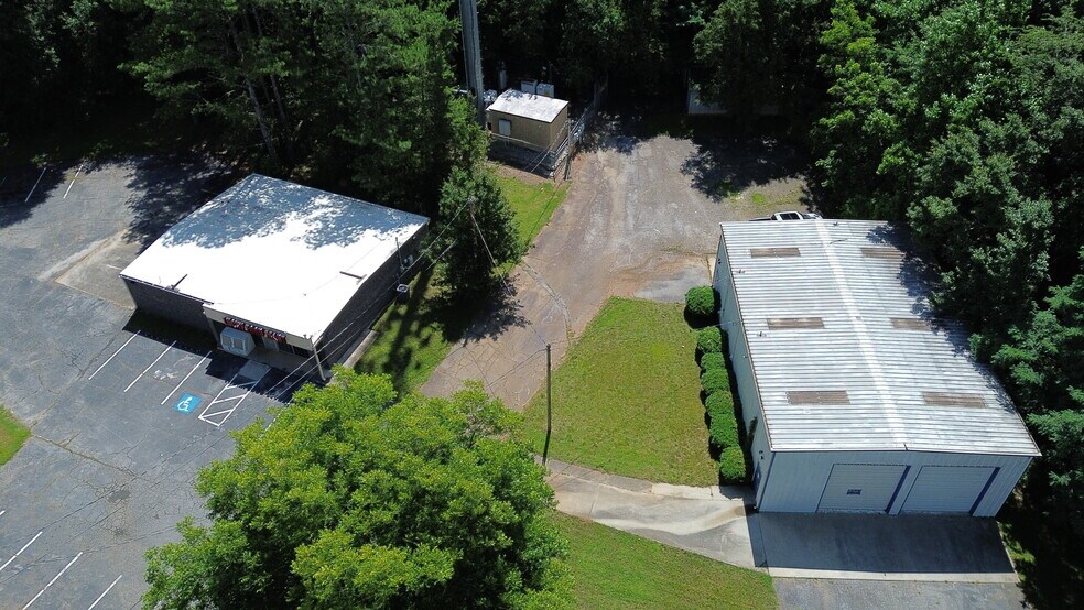 Primary Photo Of 973-979 Sheppard Rd, Stone Mountain Showroom For Sale
