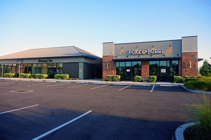 More Photos Of 12615 W Colonial Dr, Winter Garden Restaurant For Lease