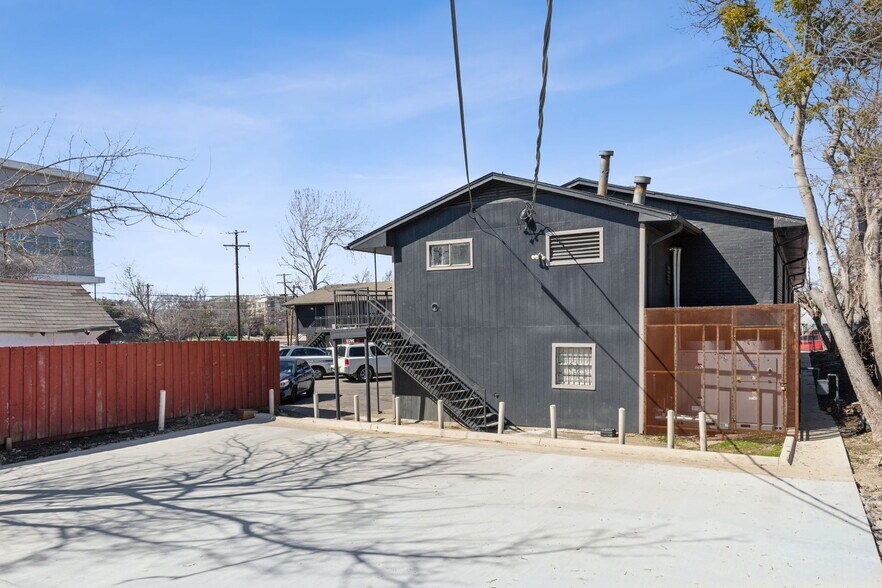 More Photos Of , Dallas Multifamily For Sale