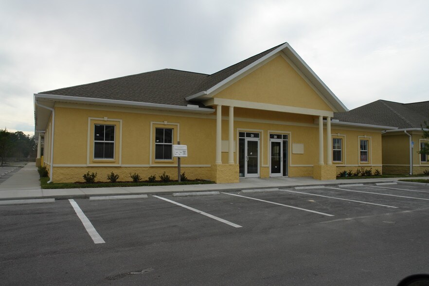 Primary Photo Of 5290-5294 Applegate Dr, Spring Hill Medical For Sale