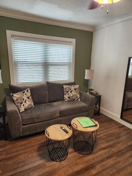 More Photos Of 515 Columbia Dr, Tampa Apartments For Sale