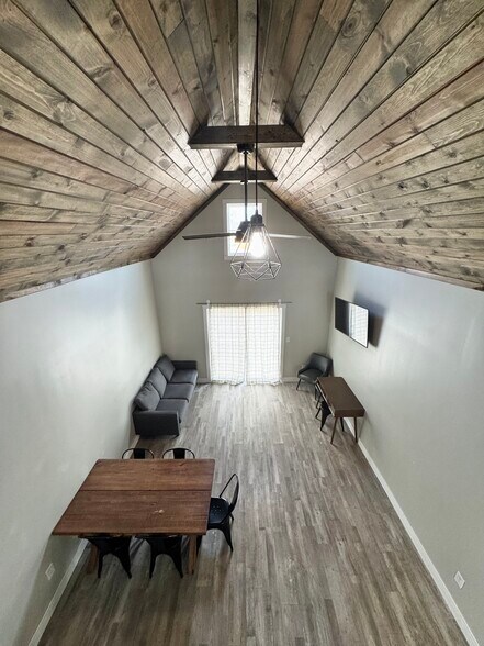 More Photos Of 19431 Highway J, Monroe City Hotel For Sale