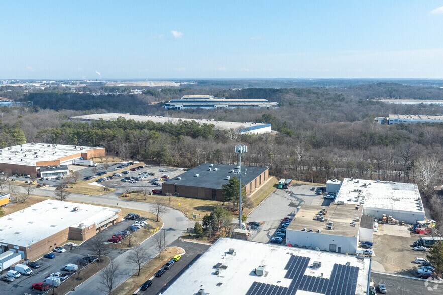 More Photos Of 7235 Standard Dr, Hanover Warehouse For Lease