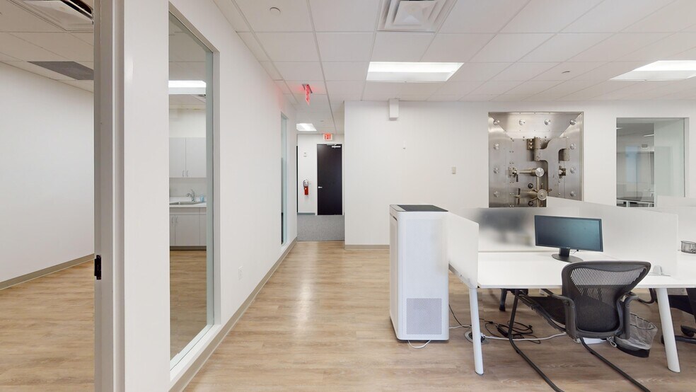 More Photos Of 150 E Palmetto Park Rd, Boca Raton Office Residential For Lease