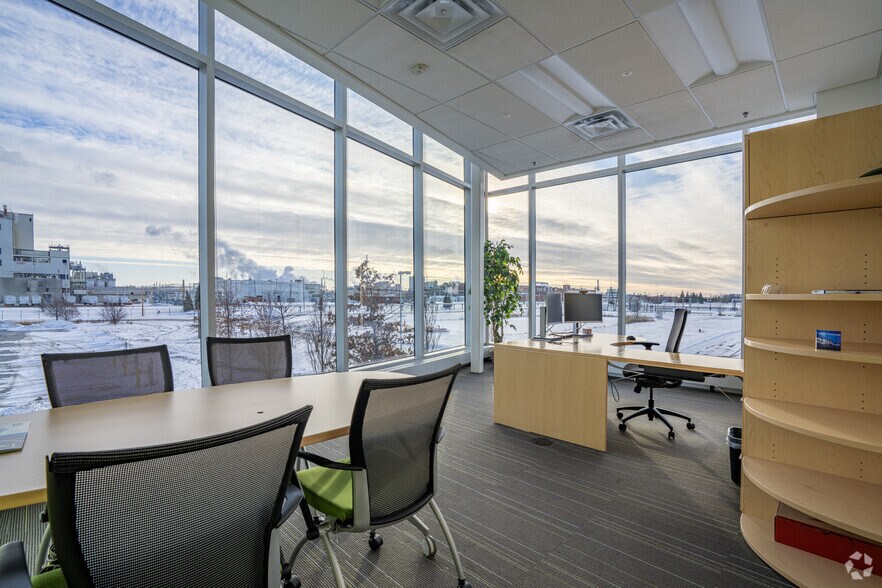 More Photos Of 2700 S Saginaw Rd, Midland Manufacturing For Sale