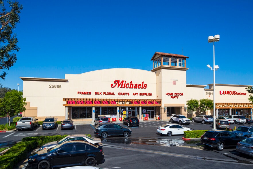 More Photos Of 25450 The Old Rd, Valencia Unknown For Lease