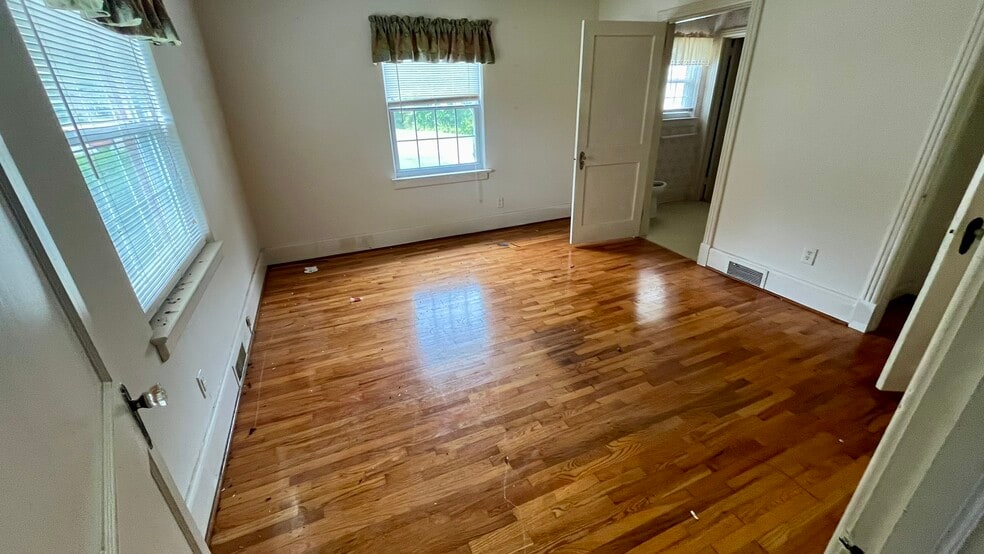 More Photos Of 1373 Delwood Dr SW, Lenoir Religious Facility For Sale