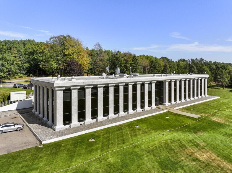 Primary Photo Of 1 Broadcast Way, Cadillac Medical For Sale