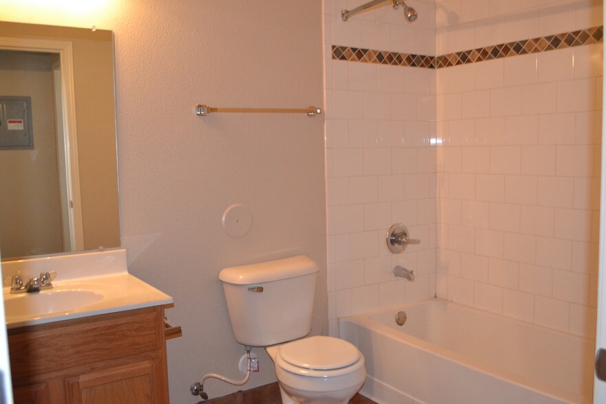 More Photos Of 9010 Betel Dr, El Paso Apartments For Sale