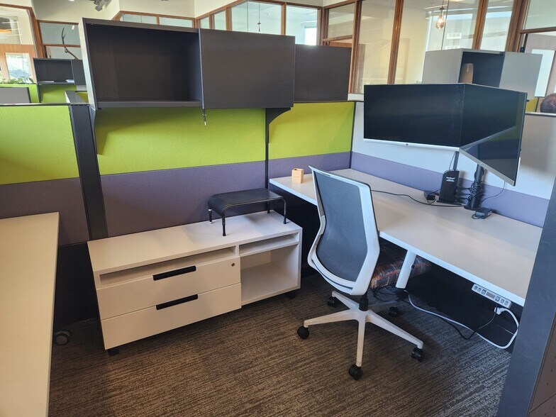 More Photos Of 275 W 3rd St, Vancouver Office Residential For Lease