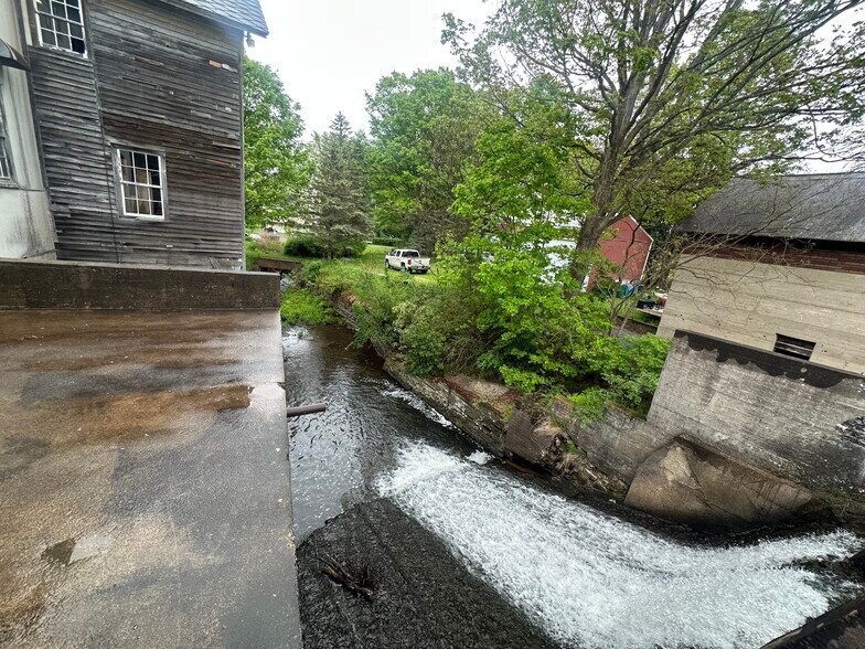 More Photos Of 198 Jackson St, Thompson Land For Sale