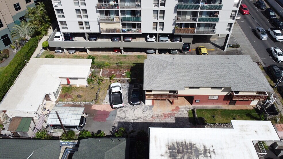 More Photos Of 1077 Kinau St, Honolulu Multifamily For Sale