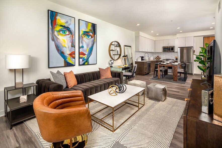 More Photos Of 1331 N Cahuenga Blvd, Los Angeles Apartments For Lease