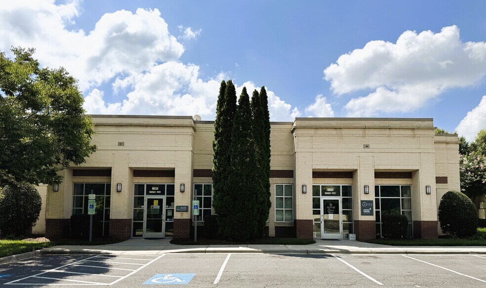 More Photos Of 2540 Arrowood Rd, Charlotte Office For Sale