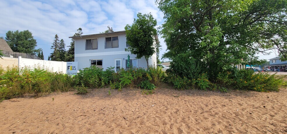 More Photos Of 809 Main Street, La Pointe Office For Sale