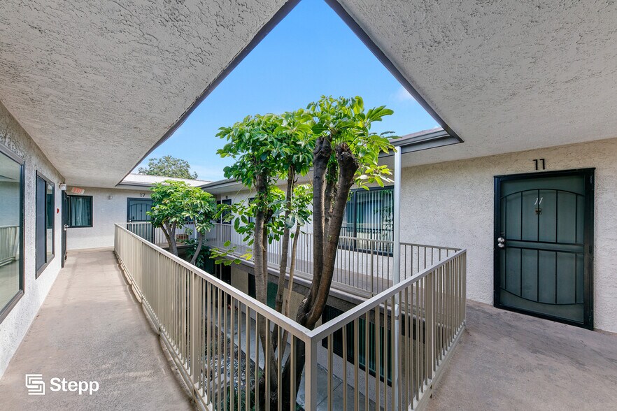 More Photos Of 1628 W 218th St, Torrance Apartments For Sale