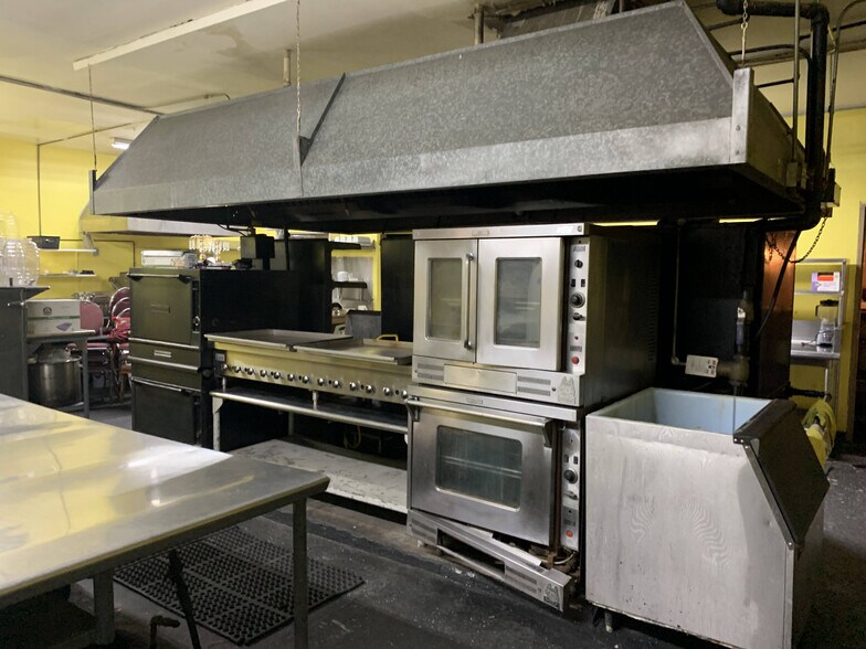 More Photos Of 8229 Van Nuys Blvd, Panorama City Restaurant For Lease
