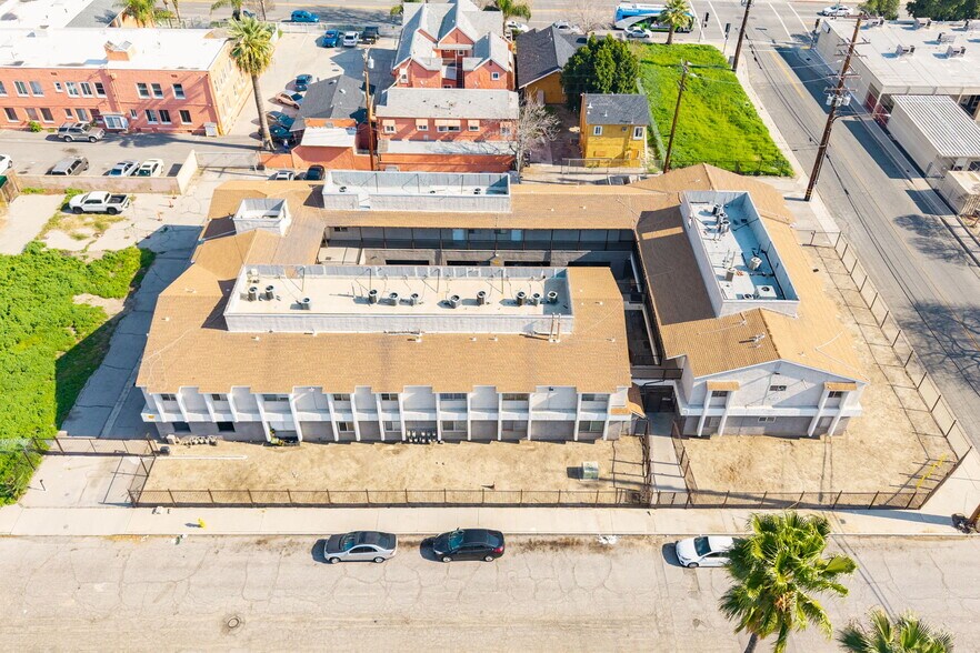 More Photos Of 1319 N Acacia Ave, San Bernardino Apartments For Sale