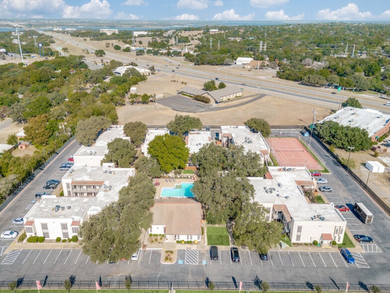 More Photos Of 7301 Sanger Ave, Waco Apartments For Sale