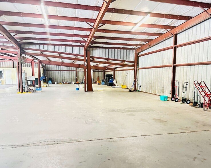 More Photos Of 3440 US Highway 92 E, Lakeland Warehouse For Sale