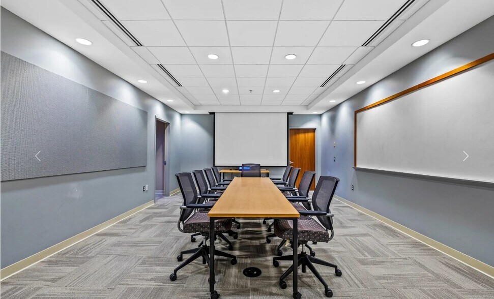 More Photos Of 1407 Fleet St, Baltimore Loft Creative Space For Lease