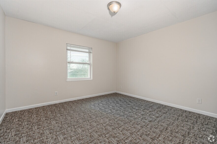 More Photos Of 7300-7310 Southside Dr, Louisville Apartments For Sale