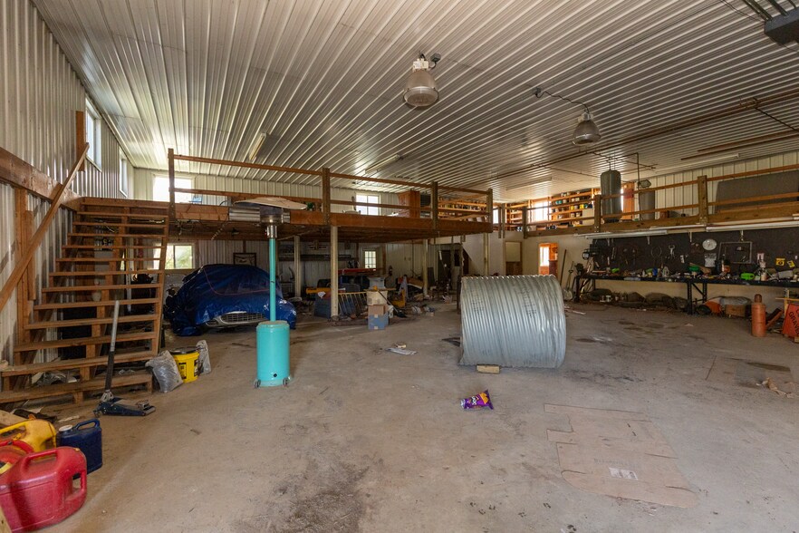 More Photos Of 4 Whitman Rd, Stephentown Sports And Entertainment For Sale