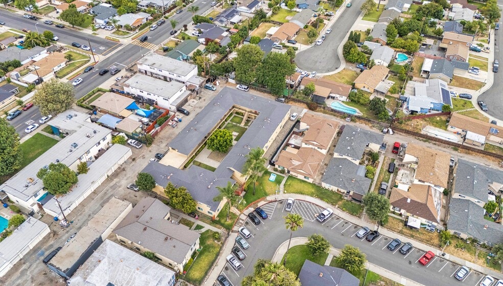 More Photos Of 383 Orchid Ln, Pomona Apartments For Sale