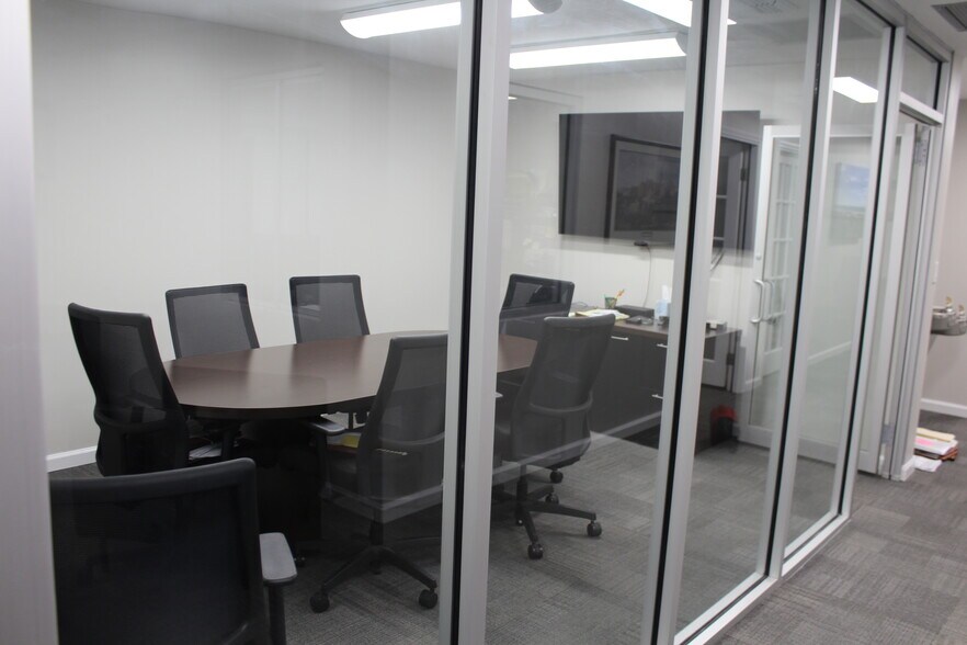 More Photos Of 2807 Remington Green Cir, Tallahassee Office For Lease