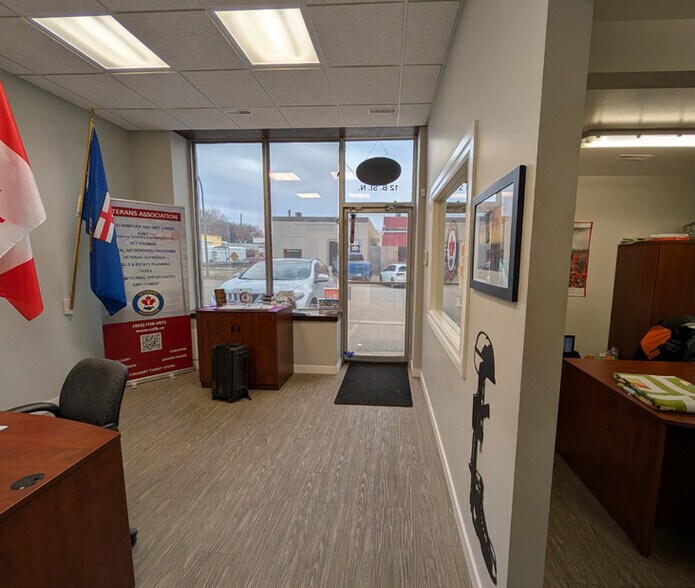 More Photos Of 242 12B St N, Lethbridge Warehouse For Sale