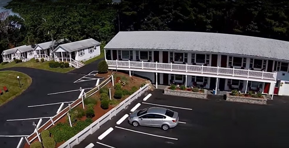 More Photos Of 291 Endicott St N, Laconia Hotel For Sale