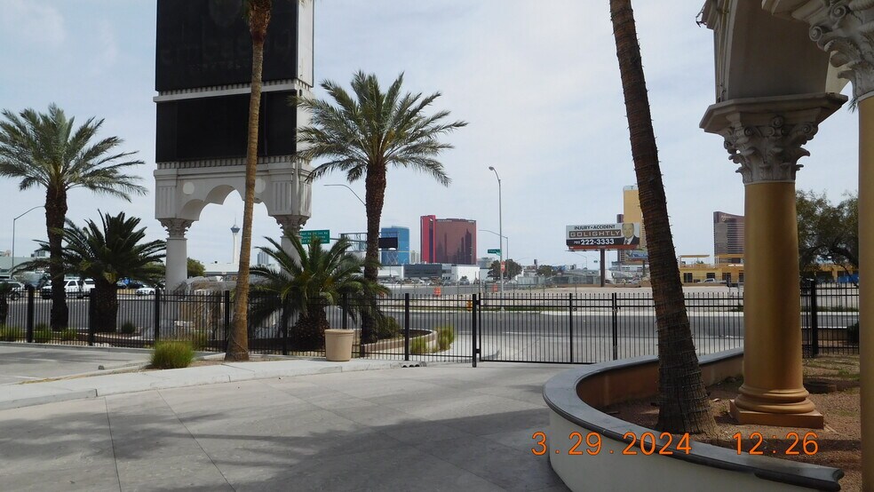 More Photos Of 3355 Procyon St, Las Vegas General Retail For Sale