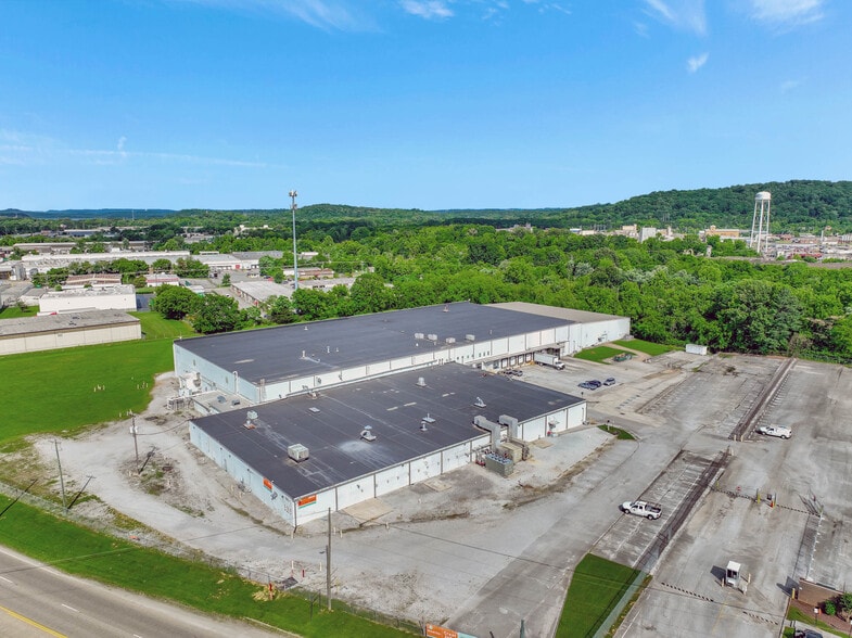 More Photos Of 3720 Amnicola Hwy, Chattanooga Unknown For Lease