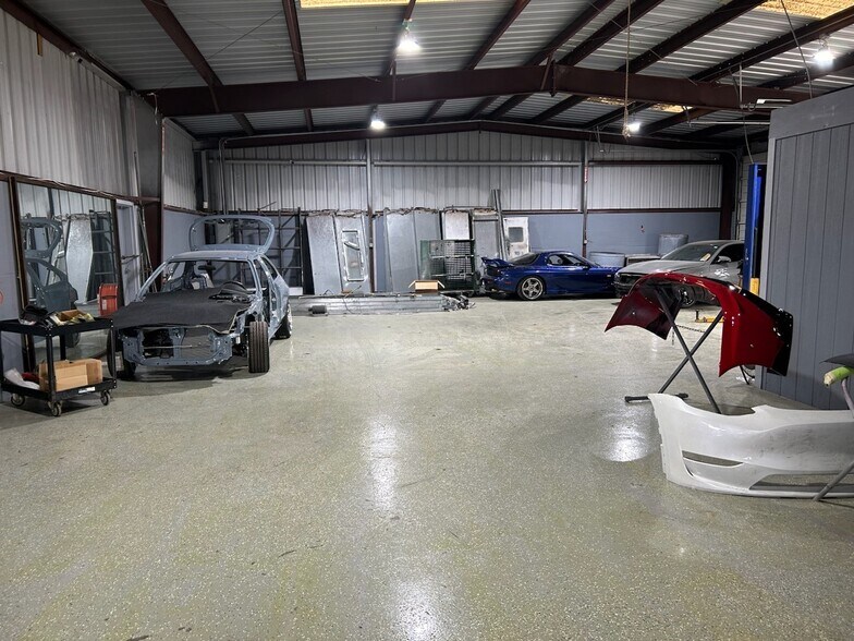 More Photos Of 14310 Auto Park Way, Houston Unknown For Lease