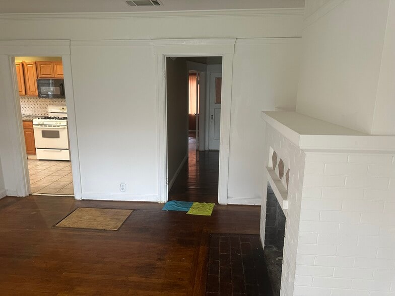 More Photos Of 150 W Stadium Dr, Stockton Apartments For Sale