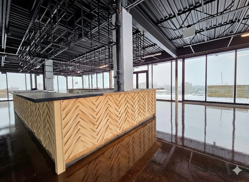 More Photos Of 5050 N Broadway St, Chicago Apartments For Lease