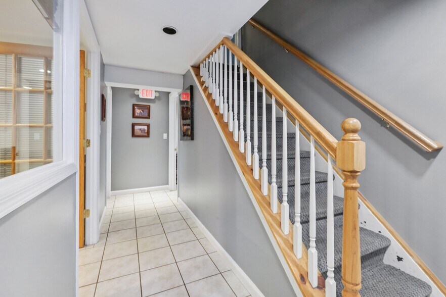 More Photos Of 11 Ramapo Rd, Garnerville Office Residential For Sale